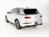 Used 2023 Bentley Bentayga image 3