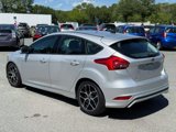 Used 2016 Ford Focus SE w/ SE Sport Package image 4