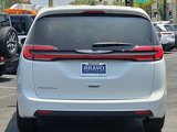 New 2025 Chrysler Pacifica Select image 4