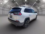 Used 2019 Jeep Cherokee Latitude Plus image 4