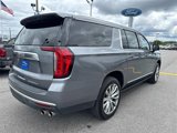 Used 2022 GMC Yukon XL Denali w/ Denali Premium Package image 5