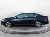 Used 2022 Nissan Sentra SV image 2