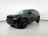 Used 2023 Jeep Grand Cherokee L Laredo image 3