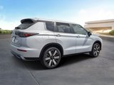 New 2025 Mitsubishi Outlander SE image 3
