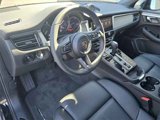 Used 2025 Porsche Macan image 5