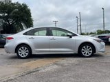 Used 2020 Toyota Corolla LE image 2