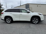 Used 2018 Toyota Highlander AWD V6 image 5