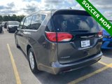 Used 2022 Chrysler Voyager LX image 4