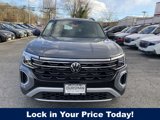 New 2025 Volkswagen Atlas Peak Edition SE image 2