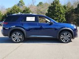 New 2025 Nissan Pathfinder Platinum image 2