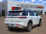 New 2025 Nissan Pathfinder Platinum image 4