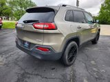 Used 2017 Jeep Cherokee Latitude w/ Comfort/Convenience Group image 5