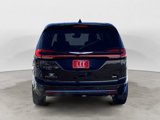 New 2025 Chrysler Pacifica Select image 4