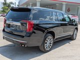 Used 2023 GMC Yukon XL Denali image 4