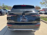 New 2025 Mitsubishi Outlander SE image 2