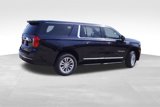 Used 2023 GMC Yukon XL SLT image 4
