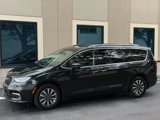 Used 2021 Chrysler Pacifica Touring-L image 4