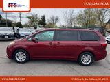 Used 2017 Toyota Sienna XLE Premium image 2