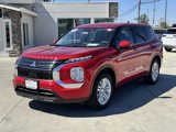 Used 2024 Mitsubishi Outlander ES image 2
