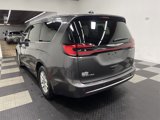 Used 2023 Chrysler Pacifica Touring-L image 2