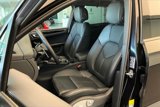 Certified 2025 Porsche Macan image 4