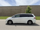 Used 2019 Toyota Sienna XLE Premium image 2