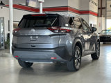 Used 2023 Nissan Rogue SV image 2