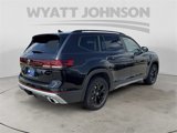 New 2025 Volkswagen Atlas Peak Edition SE image 5