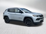 New 2025 Jeep Compass Latitude image 2