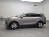 Used 2017 Kia Sorento L image 2