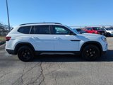 New 2025 Volkswagen Atlas Peak Edition SE image 3