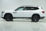 New 2025 Volkswagen Atlas Peak Edition SE image 4