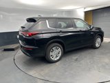 New 2025 Mitsubishi Outlander ES image 4