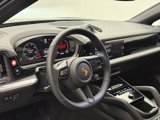 Certified 2024 Porsche Cayenne Coupe image 4