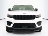Used 2024 Jeep Grand Cherokee Altitude image 2