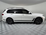Used 2022 BMW X7 M50i image 4