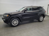 Used 2021 Jeep Grand Cherokee Laredo image 2