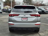 Used 2022 Mitsubishi Outlander ES image 4
