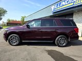 Used 2024 Ford Expedition XLT image 4