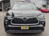 Used 2021 Toyota Highlander XLE image 2