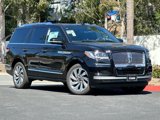 Used 2023 Lincoln Navigator Reserve image 2