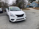 Used 2018 Nissan Versa SV image 3