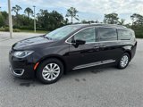 Used 2018 Chrysler Pacifica Touring-L Plus image 5