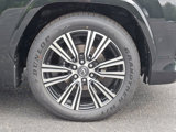 New 2025 Lexus LX 700h Luxury image 5