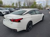 Used 2024 Nissan Altima 2.5 SR w/ SR Premium Package image 5