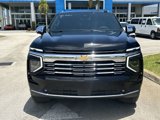 New 2025 Chevrolet Suburban Premier image 3