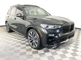 Used 2022 BMW X7 M50i image 3