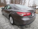 Used 2018 Toyota Camry image 5