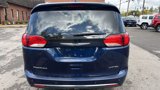 Used 2017 Chrysler Pacifica Limited w/ Advanced Safetytec Group image 3