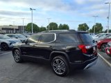 Used 2023 GMC Acadia SLT w/ Technology Package image 3